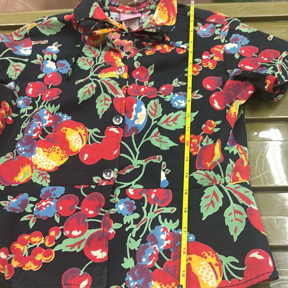 Vintage EC Star fruit print cotton short sleeve Med button front top. - Picture 11 of 13